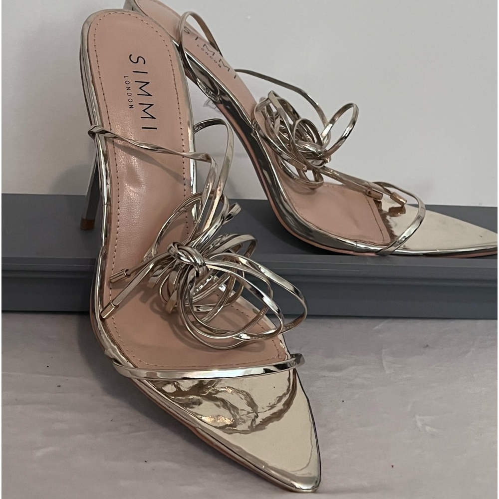 SIMMI London, 5in heel sandal size8